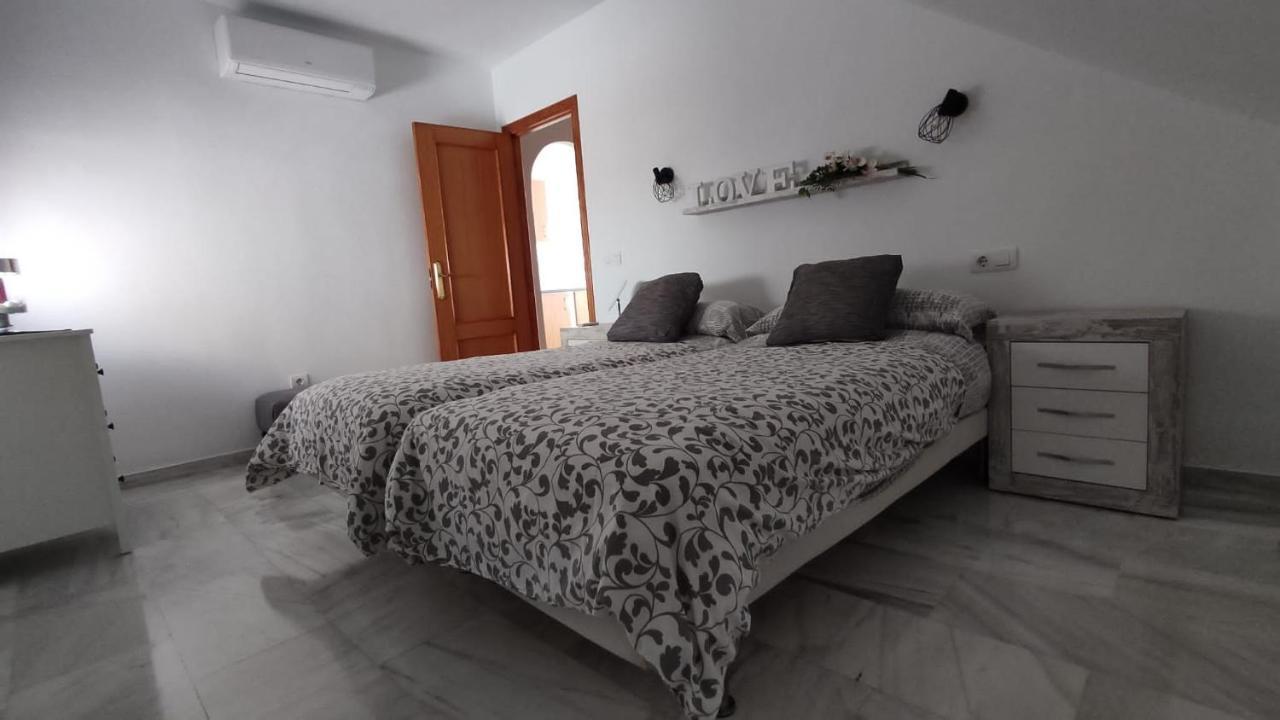 Apartamentos La Casa De Bebita Фуенхірола Екстер'єр фото
